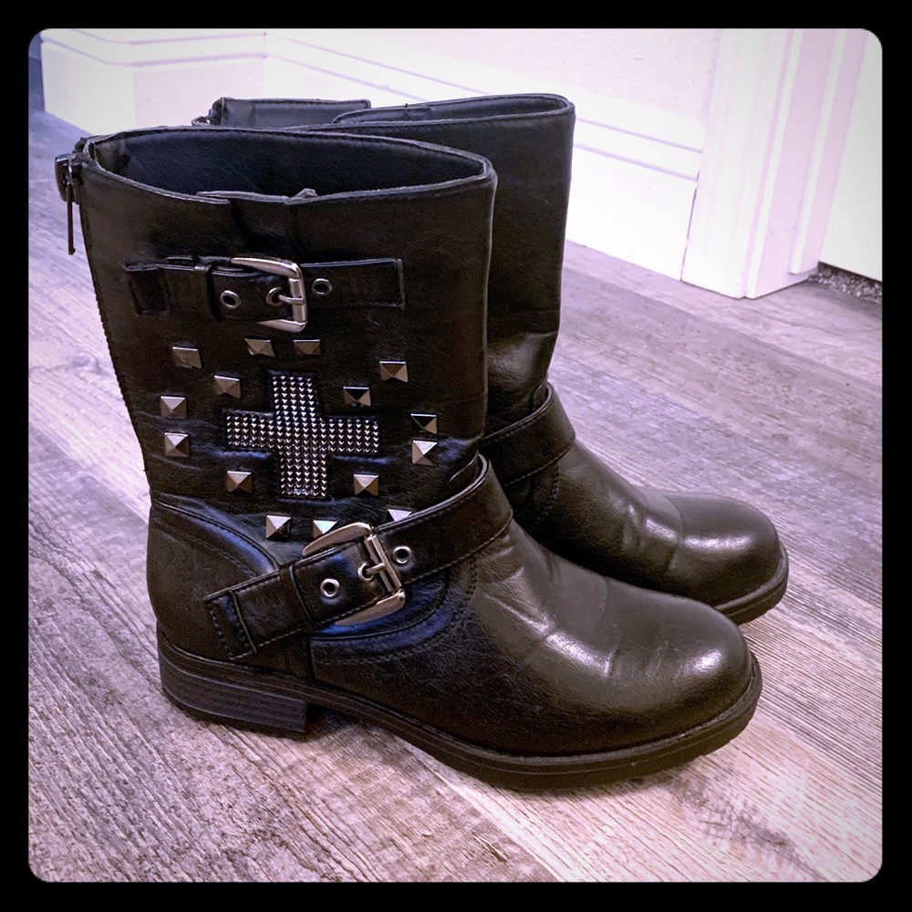 Black fashion boots size 7